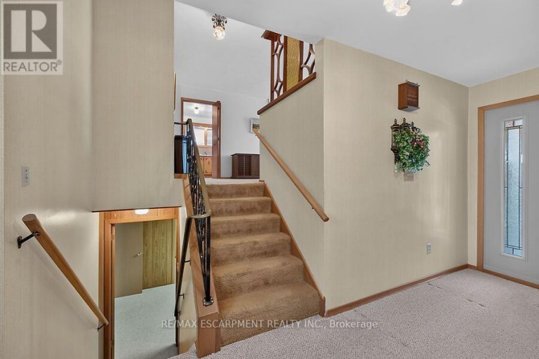 57 TURNBULL ROAD, Hamilton (Dundas), Ontario, L9H3W5