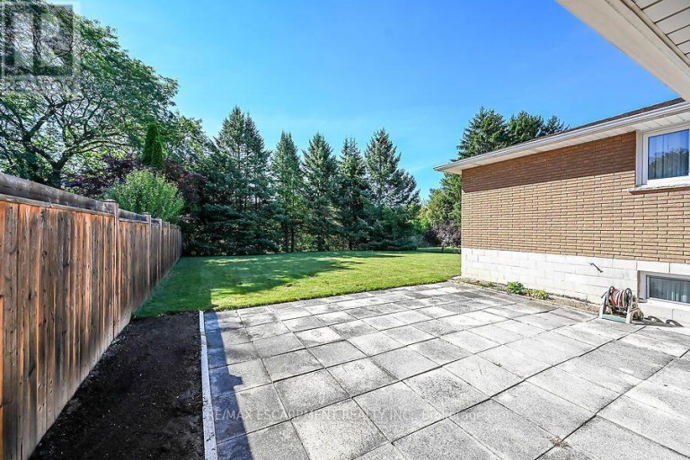 57 TURNBULL ROAD, Hamilton (Dundas), Ontario, L9H3W5