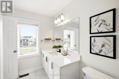 1296 RAVENCLIFFE COURT Oshawa (Taunton) Ontario photo 29