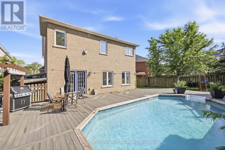 1296 RAVENCLIFFE COURT, Oshawa (Taunton), Ontario, L1K2Y3