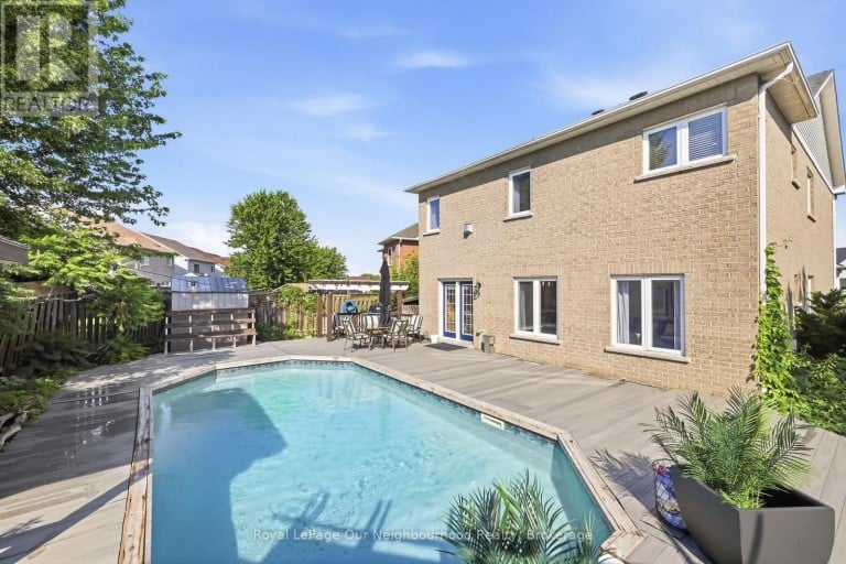 1296 RAVENCLIFFE COURT, Oshawa (Taunton), Ontario, L1K2Y3
