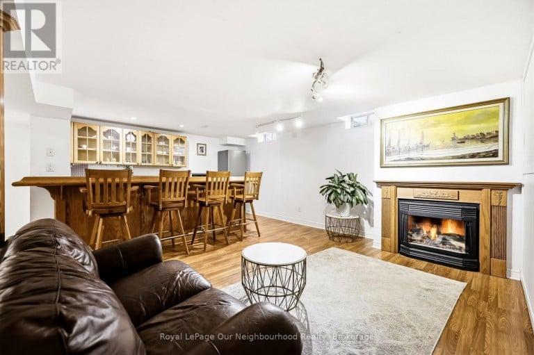 1296 RAVENCLIFFE COURT, Oshawa (Taunton), Ontario, L1K2Y3
