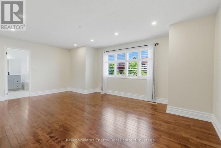 1633 GRANDVIEW STREET N, Oshawa (Taunton), Ontario, L1K0A6