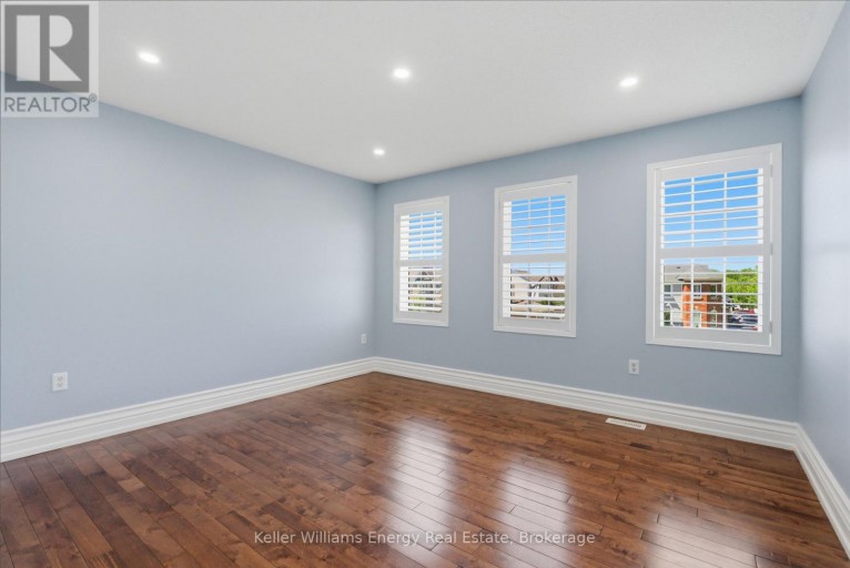 1633 GRANDVIEW STREET N, Oshawa (Taunton), Ontario, L1K0A6