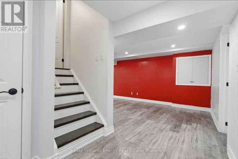 1633 GRANDVIEW STREET N, Oshawa (Taunton), Ontario, L1K0A6