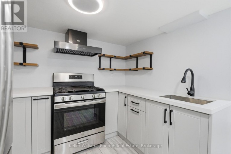 1633 GRANDVIEW STREET N, Oshawa (Taunton), Ontario, L1K0A6