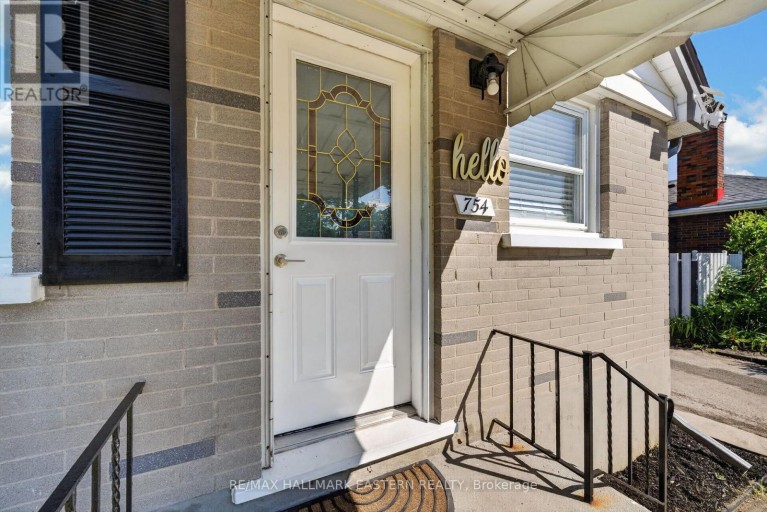 754 CRAWFORD PLACE, Peterborough (Otonabee Ward 1), Ontario, K9J3X3