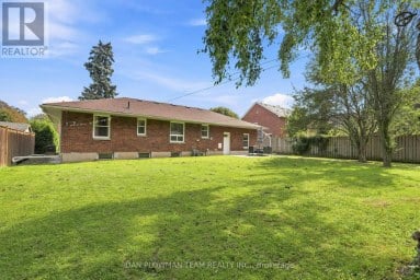 786 MARY STREET N Oshawa (Centennial) Ontario photo 41