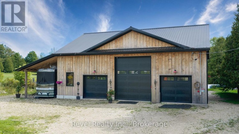 423259 ROCKY SAUGEEN ROAD, West Grey, Ontario, N0G1R0