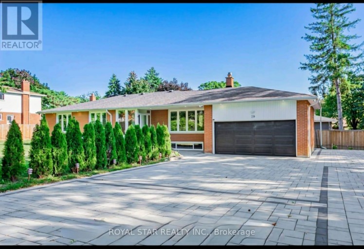29 WESTWOOD LANE, Richmond Hill (South Richvale), Ontario, L4C6X4