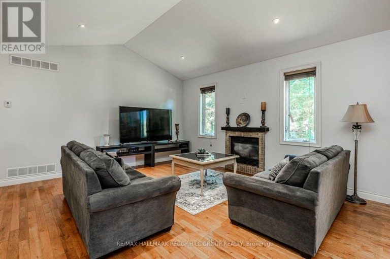 122 TROUT LANE, Tiny, Ontario, L9M0J1