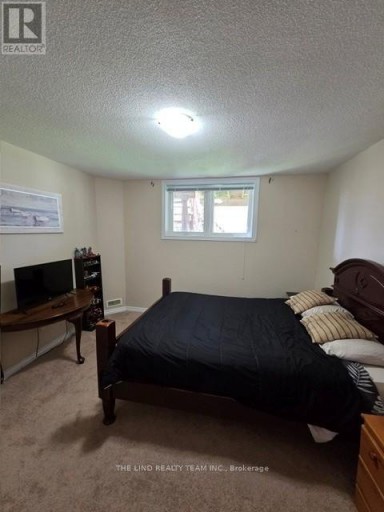 61 MCINTYRE DRIVE, Barrie (Ardagh), Ontario, L4N5C5