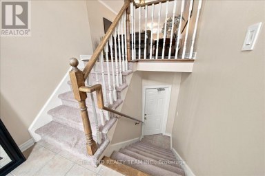 61 MCINTYRE DRIVE Barrie (Ardagh) Ontario photo 6