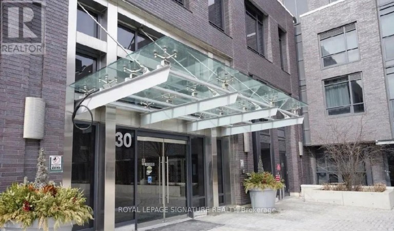 104 - 30 GIBBS ROAD, Toronto (Islington-City Centre West), Ontario, M9B0E4
