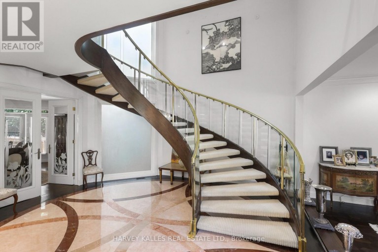 83 HILLMOUNT AVENUE, Toronto (Englemount-Lawrence), Ontario, M6B1X5