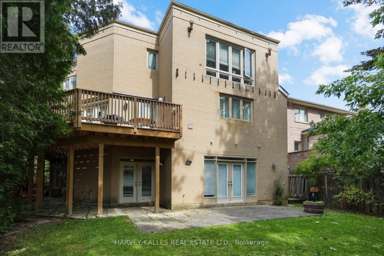 83 HILLMOUNT AVENUE, Toronto (Englemount-Lawrence), Ontario, M6B1X5