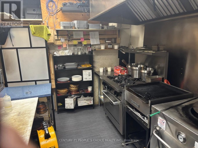 126 BROCK STREET S, Whitby (Downtown Whitby), Ontario, L1N4J8