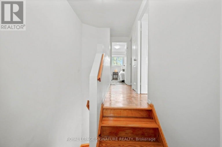 132 - 1221 DUNDIX ROAD, Mississauga (Applewood), Ontario, L4Y3Y9