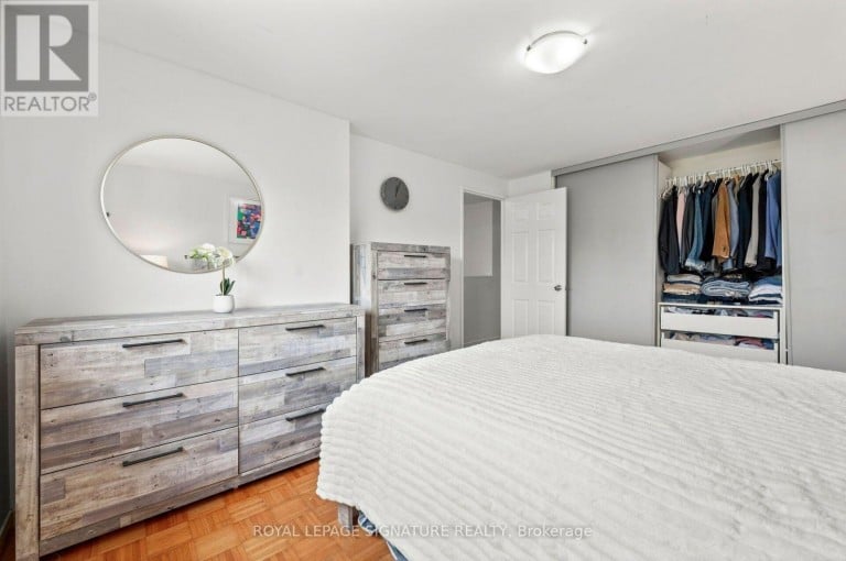 132 - 1221 DUNDIX ROAD, Mississauga (Applewood), Ontario, L4Y3Y9