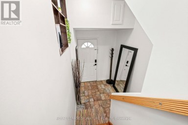 132 - 1221 DUNDIX ROAD Mississauga (Applewood) Ontario photo 4