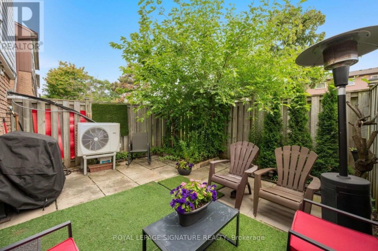 132 - 1221 DUNDIX ROAD, Mississauga (Applewood), Ontario, L4Y3Y9