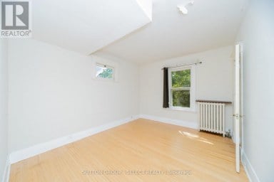 239 RIDOUT STREET S London South (South G) Ontario photo 22