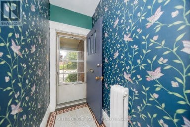 239 RIDOUT STREET S London South (South G) Ontario photo 7