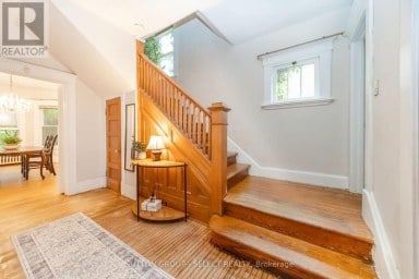 239 RIDOUT STREET S London South (South G) Ontario photo 8