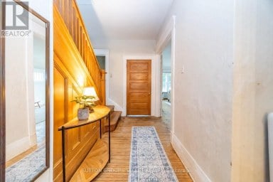 239 RIDOUT STREET S London South (South G) Ontario photo 9