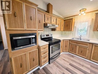 4603 47 Street Rycroft Alberta photo 8
