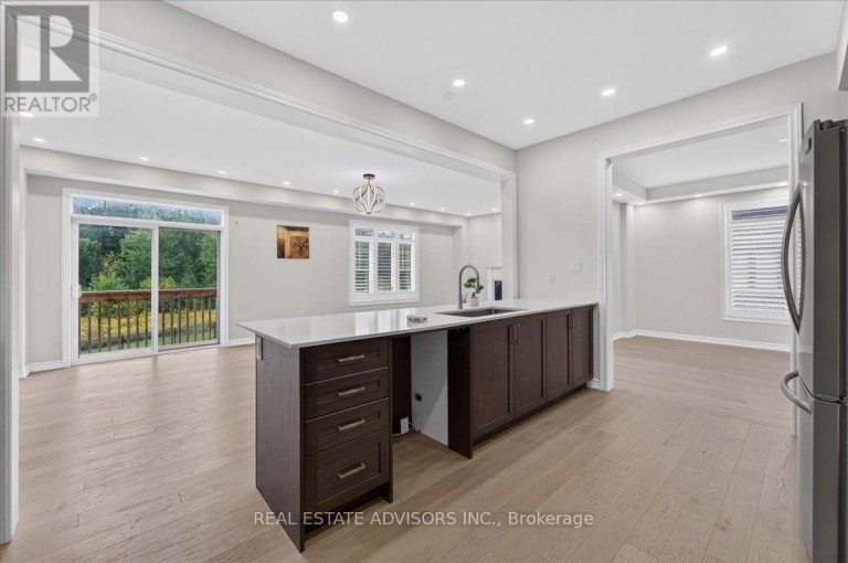 574 QUEEN MARY DRIVE, Brampton (Northwest Brampton), Ontario, L7A4Y6