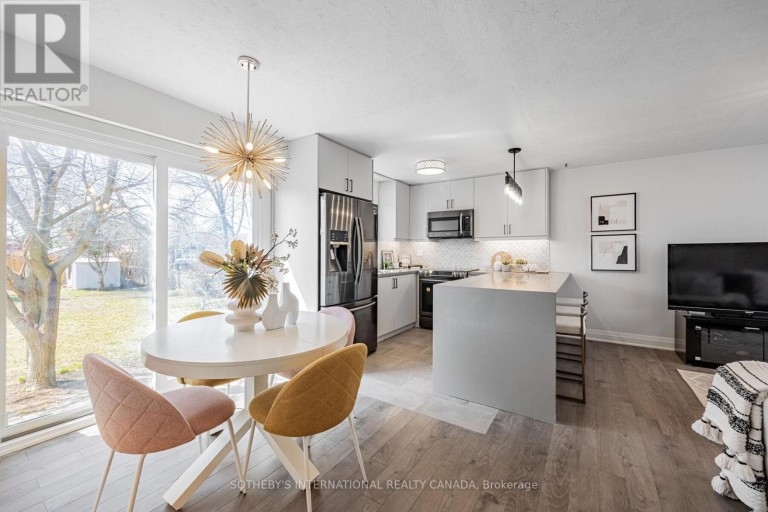 4075A LAWRENCE AVENUE E, Toronto (West Hill), Ontario, M1E2R6