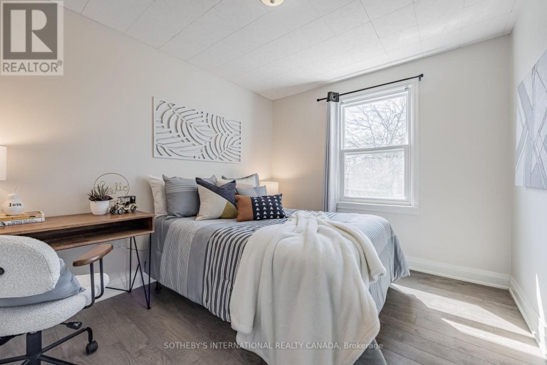 4075A LAWRENCE AVENUE E, Toronto (West Hill), Ontario, M1E2R6