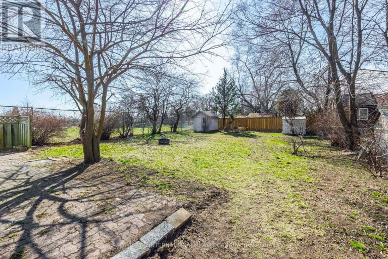 4075A LAWRENCE AVENUE E, Toronto (West Hill), Ontario, M1E2R6