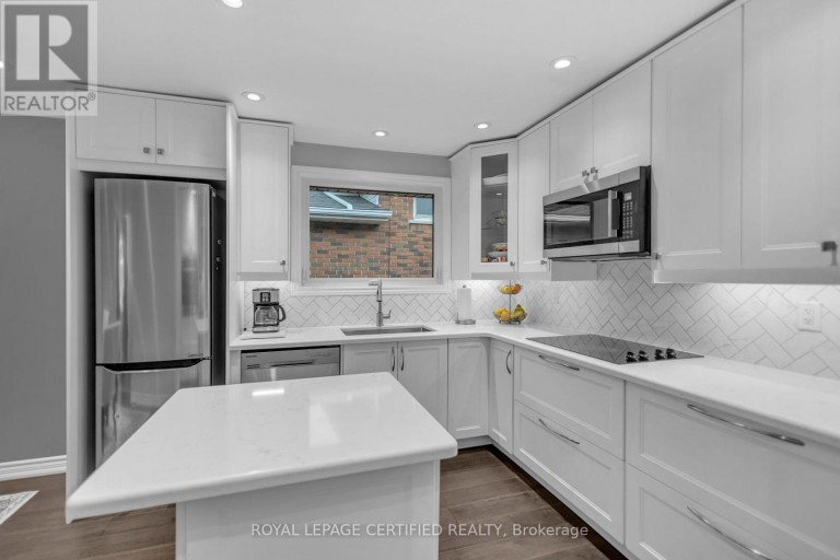 24 NORTHGATE DRIVE, Hamilton (Lisgar), Ontario, L8T2Y7