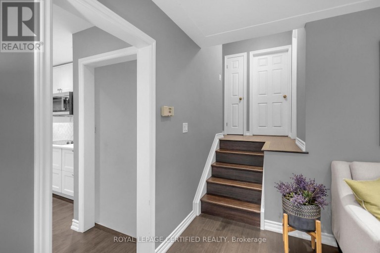 24 NORTHGATE DRIVE, Hamilton (Lisgar), Ontario, L8T2Y7