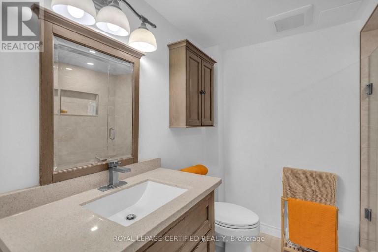 24 NORTHGATE DRIVE, Hamilton (Lisgar), Ontario, L8T2Y7