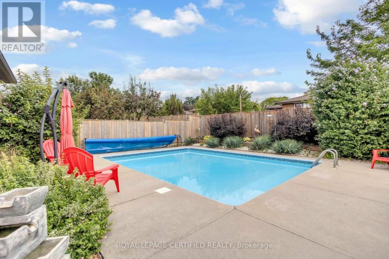 24 NORTHGATE DRIVE, Hamilton (Lisgar), Ontario, L8T2Y7