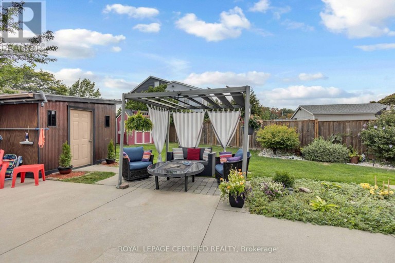 24 NORTHGATE DRIVE, Hamilton (Lisgar), Ontario, L8T2Y7