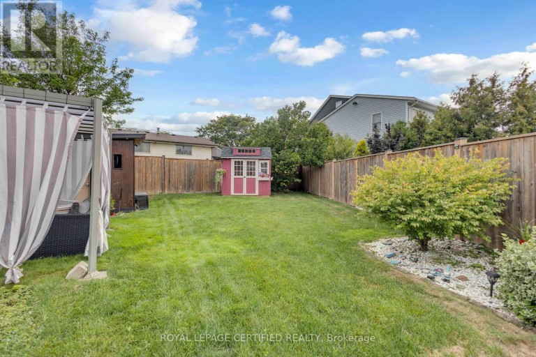 24 NORTHGATE DRIVE, Hamilton (Lisgar), Ontario, L8T2Y7