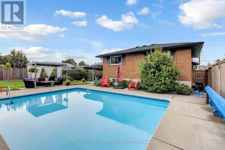 24 NORTHGATE DRIVE, Hamilton (Lisgar), Ontario, L8T2Y7
