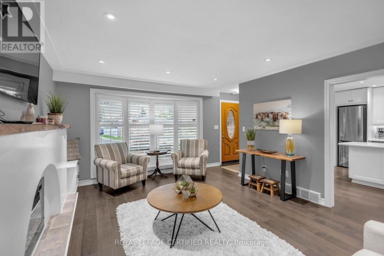 24 NORTHGATE DRIVE, Hamilton (Lisgar), Ontario, L8T2Y7