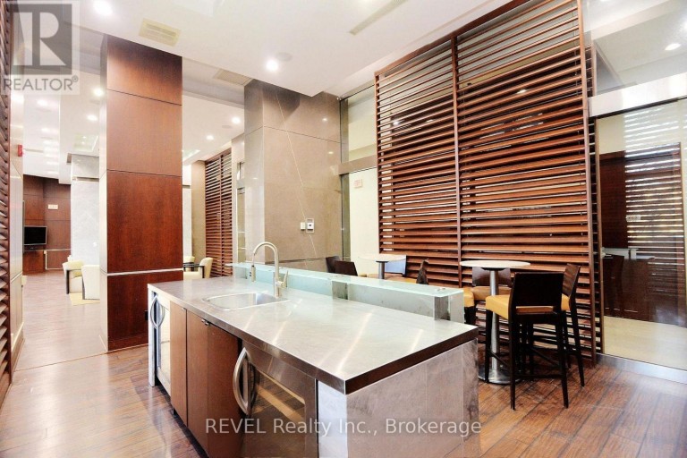 2609 - 330 BURNHAMTHORPE ROAD W, Mississauga (City Centre), Ontario, L5B3Y5