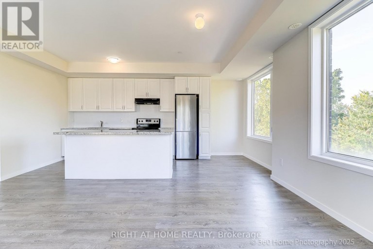 28 - 200 ALEX GARDNER CIRCLE, Aurora (Aurora Village), Ontario, L4G3G5