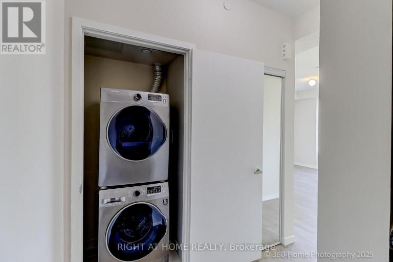 28 - 200 ALEX GARDNER CIRCLE, Aurora (Aurora Village), Ontario, L4G3G5