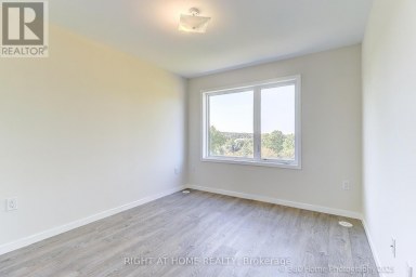 28 - 200 ALEX GARDNER CIRCLE Aurora (Aurora Village) Ontario photo 13