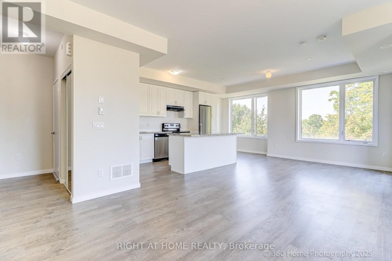 28 - 200 ALEX GARDNER CIRCLE, Aurora (Aurora Village), Ontario, L4G3G5