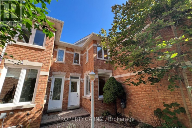 32 BROWNSTONE CIRCLE, Vaughan (Crestwood-Springfarm-Yorkhill), Ontario, L4J7P4