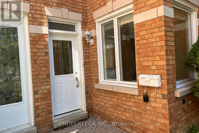 32 BROWNSTONE CIRCLE, Vaughan (Crestwood-Springfarm-Yorkhill), Ontario, L4J7P4