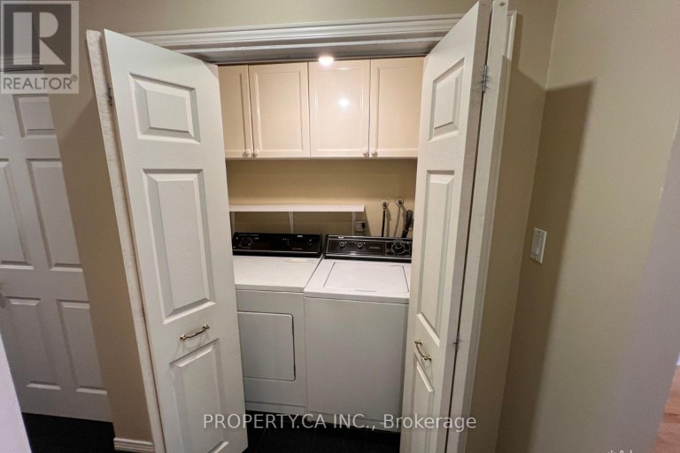 32 BROWNSTONE CIRCLE, Vaughan (Crestwood-Springfarm-Yorkhill), Ontario, L4J7P4